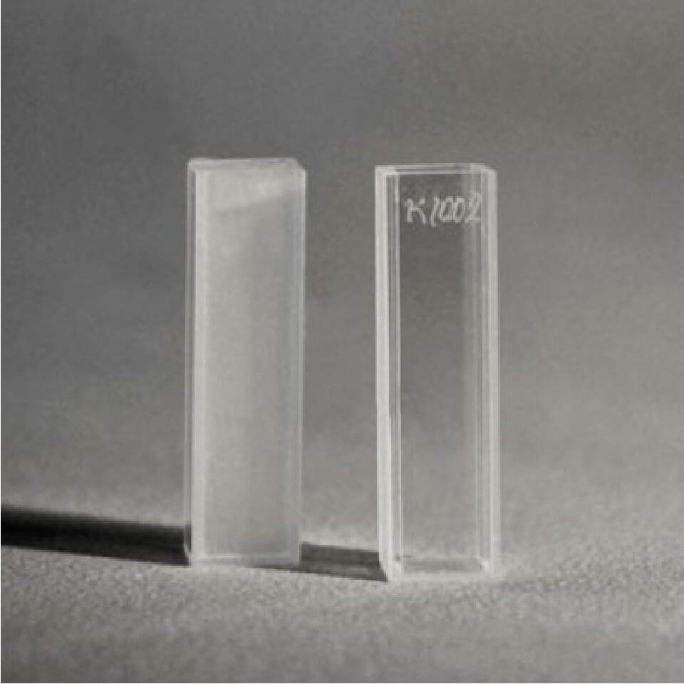 Кварцевые кюветы с крышкой для СФ